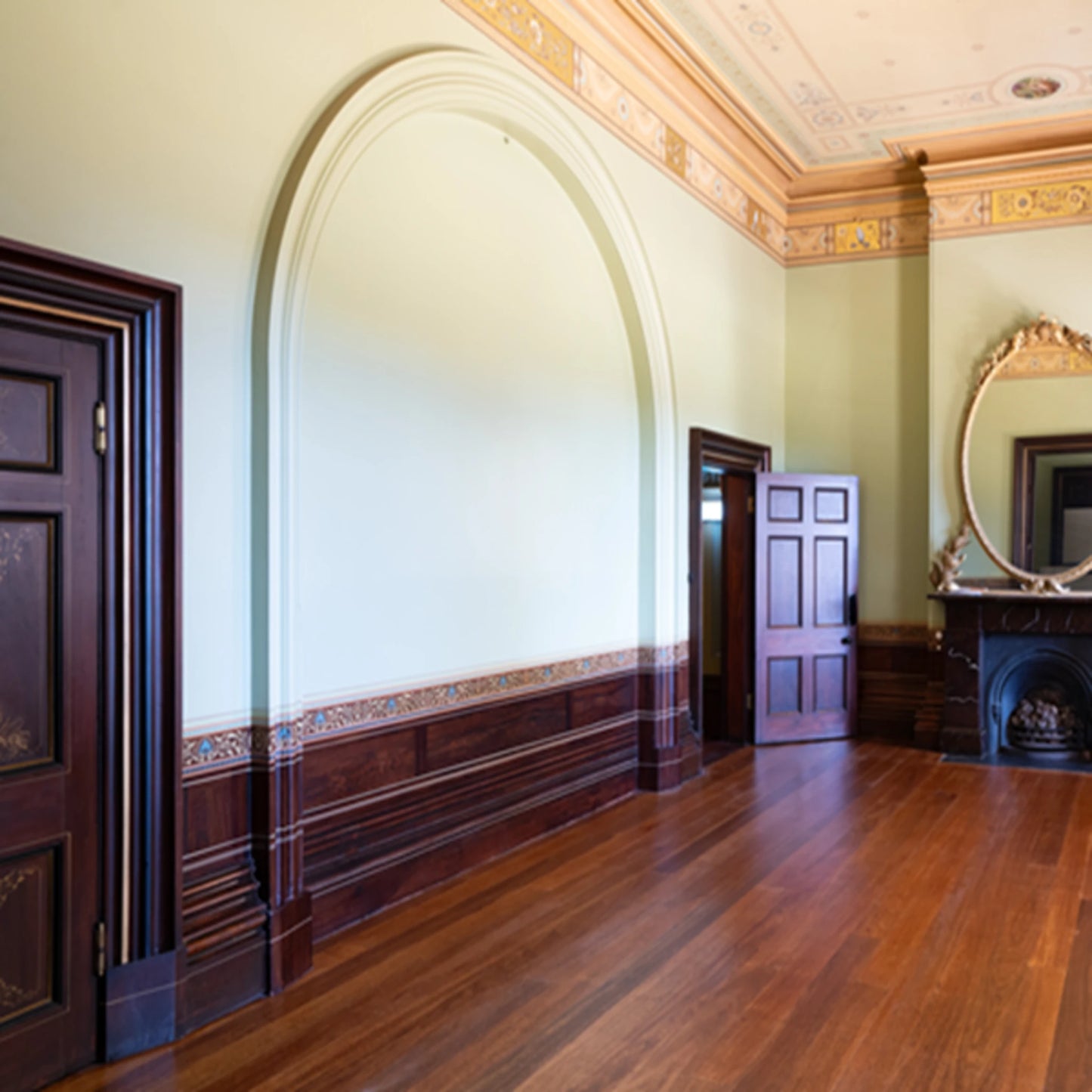 Stain & Finish Satin