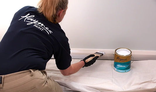 How to Use Paint Brushes Without Painters Tape